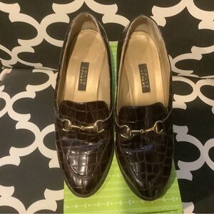 Cole Stuart Women's Brown Croc-embossed Loafer.